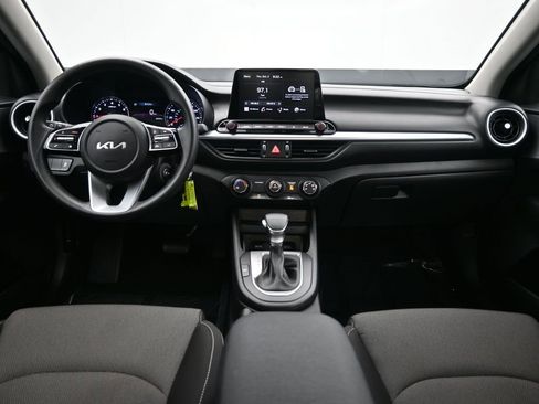 Used 2023 Kia Forte LXS image 33