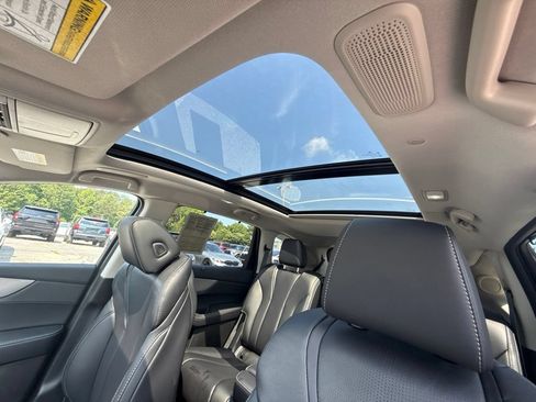 Used 2025 Acura MDX FWD w/ Technology Package image 6