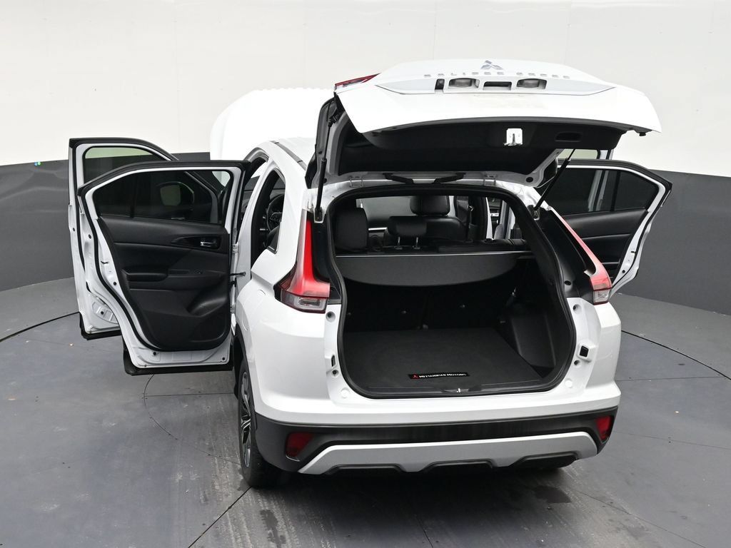 Used 2022 Mitsubishi Eclipse Cross SE FWD image 31