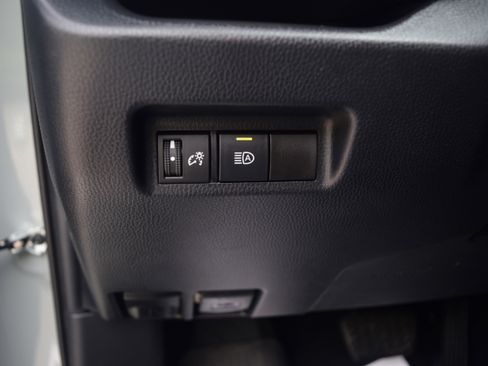 Used 2020 Toyota RAV4 XLE w/ All Weather Liner Package AWD/4WD image 7
