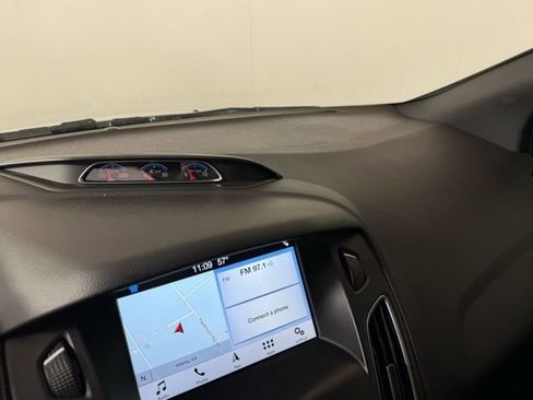 Used 2017 Ford Focus RS image 27