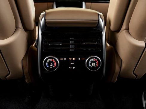 Certified 2024 Land Rover Range Rover Autobiography AWD/4WD image 26