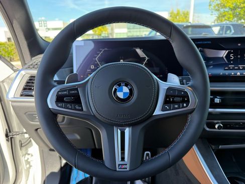 New 2026 BMW X5 M60i image 23