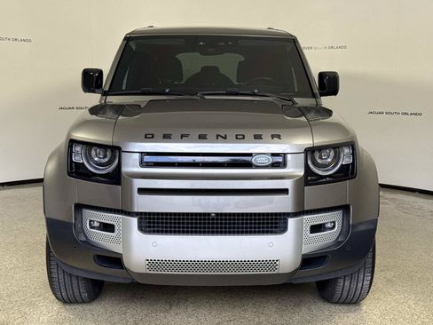 Used 2023 Land Rover Defender 110 S AWD/4WD image 8