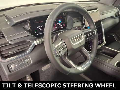 Used 2024 GMC Acadia Elevation w/ Luxury Package image 11