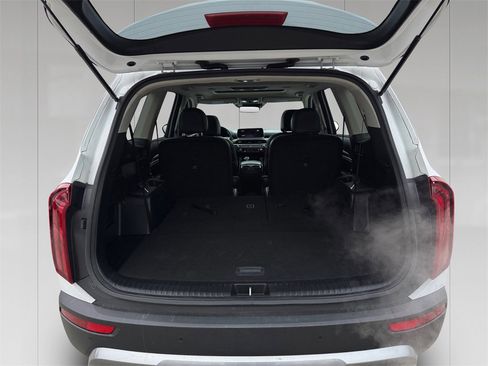 Used 2022 Kia Telluride S image 19