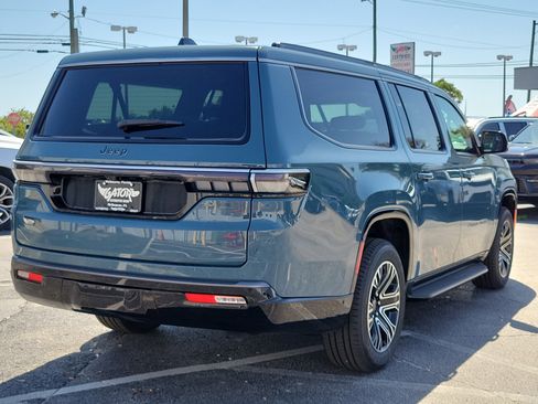 New 2026 Jeep Grand Wagoneer L 2WD image 4