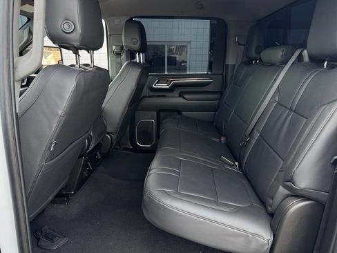 Used 2024 Chevrolet Silverado 2500 LT image 7