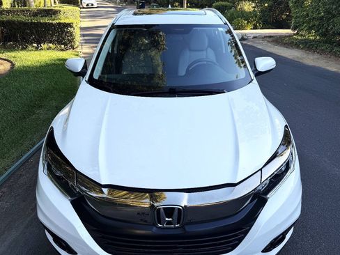 Used 2021 Honda HR-V EX image 11