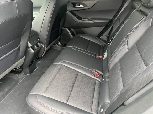 Used 2026 Chevrolet Equinox LT w/ Convenience Package II AWD/4WD image 13