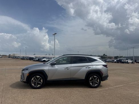 Used 2025 Hyundai Tucson SEL FWD image 13