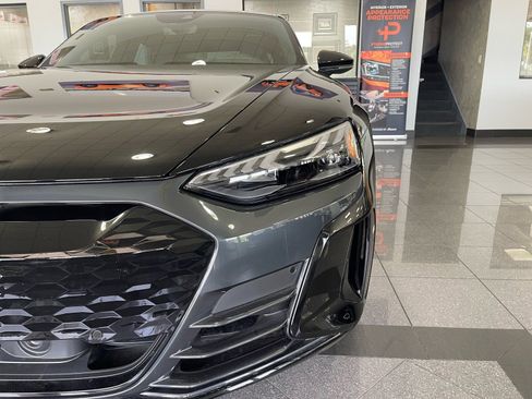 Used 2023 Audi e-tron GT Premium Plus w/ Executive Package AWD/4WD image 10