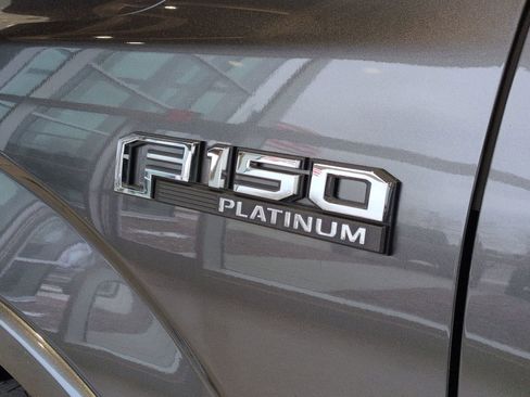 Certified 2018 Ford F150 Platinum w/ Technology Package image 15
