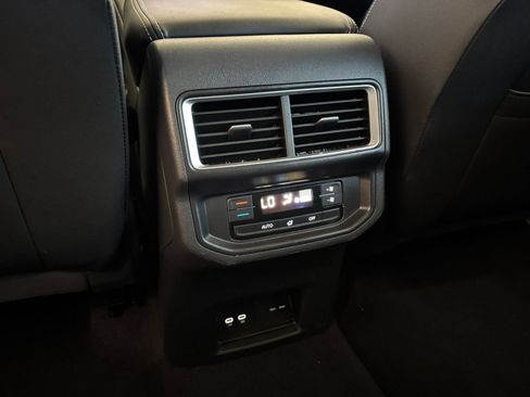 Used 2026 Volkswagen Atlas SE AWD/4WD image 24