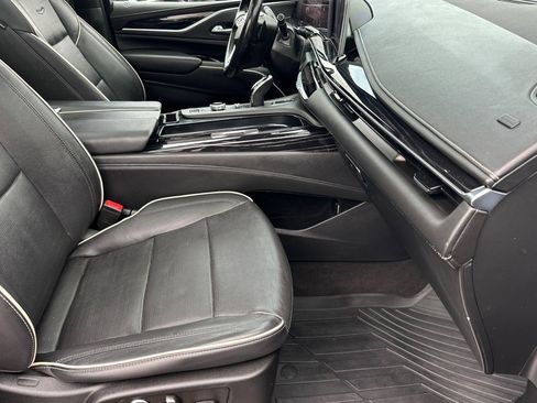 Used 2022 Cadillac Escalade Sport AWD/4WD image 17