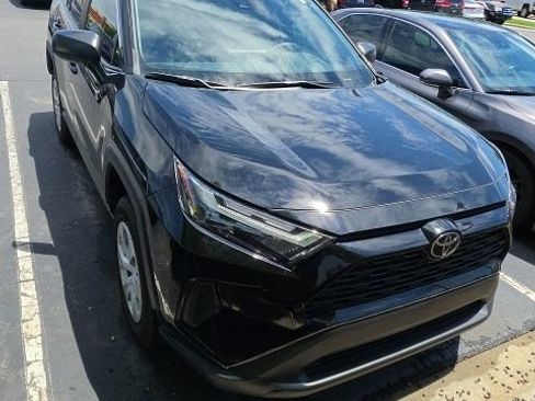 Used 2025 Toyota RAV4 LE FWD image 4