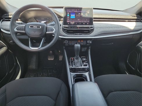 Used 2024 Jeep Compass Sport AWD/4WD image 9