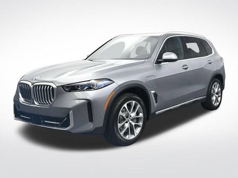 New 2026 BMW X5 xDrive50e AWD/4WD image 9