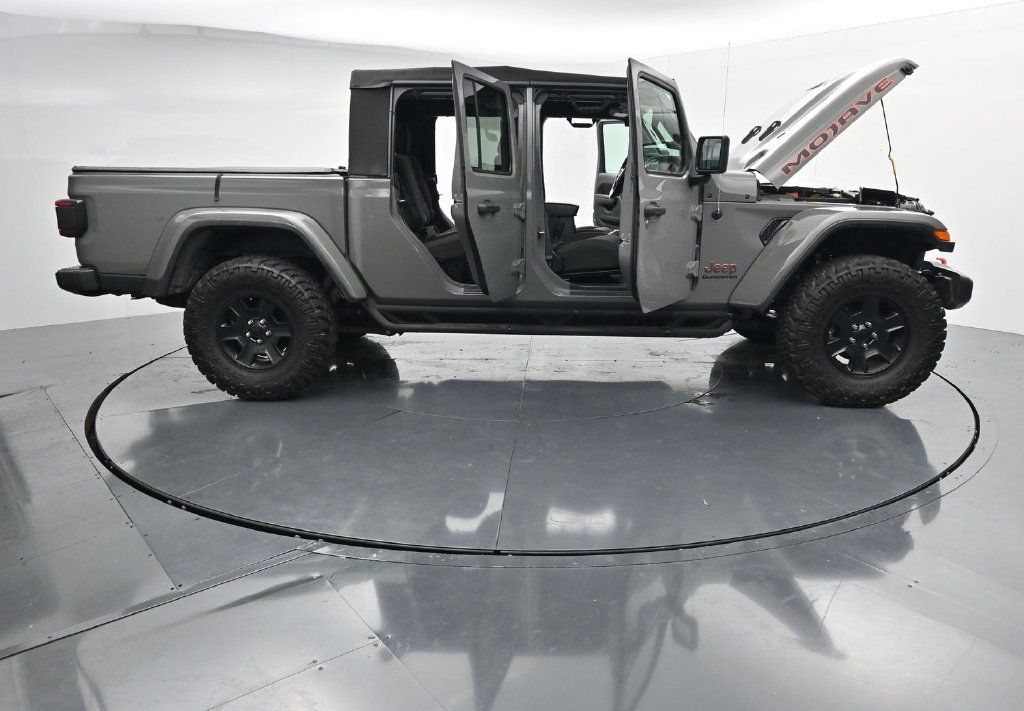 Used 2021 Jeep Gladiator Mojave AWD/4WD image 41