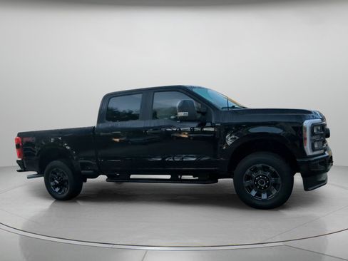 Certified 2024 Ford F250 XL w/ STX Appearance Package AWD/4WD image 35