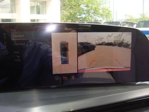 New 2026 Cadillac Vistiq Sport image 17