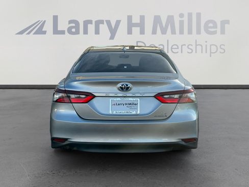 Used 2023 Toyota Camry LE image 4