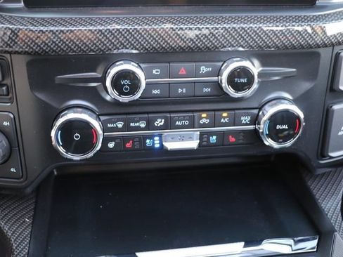 New 2026 Ford F250 Lariat w/ Black Appearance Package AWD/4WD image 26