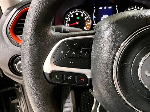 Used 2018 Jeep Renegade Sport w/ Power & Air Group image 17