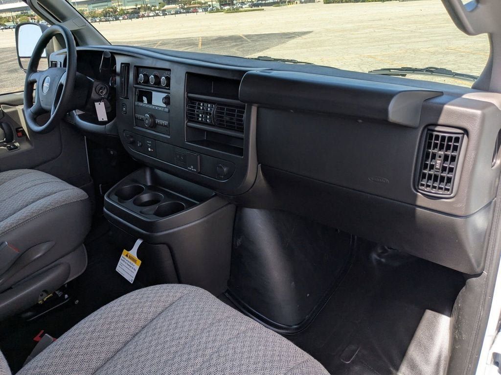 New 2026 GMC Savana 2500 w/ Driver Convenience Package RWD image 15