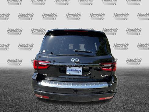 Used 2024 INFINITI QX80 Sensory AWD/4WD image 8