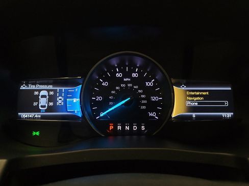 Used 2019 Ford Explorer Limited w/ Ford Safe & Smart Package FWD image 23