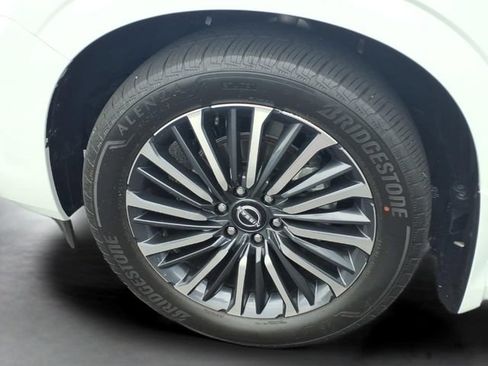 Used 2026 Nissan Armada Platinum Reserve AWD/4WD image 19