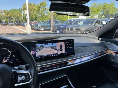 Certified 2024 BMW 760i xDrive AWD/4WD image 30