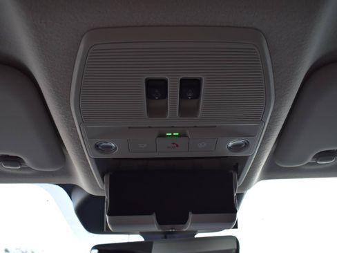 New 2026 Nissan Kicks SR w/ SR Premium Package FWD image 45