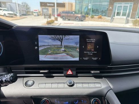 New 2025 Hyundai Elantra SEL FWD image 25