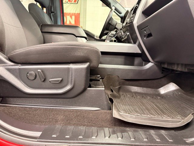 Used 2019 Ford F150 XLT w/ Equipment Group 302A Luxury AWD/4WD image 29