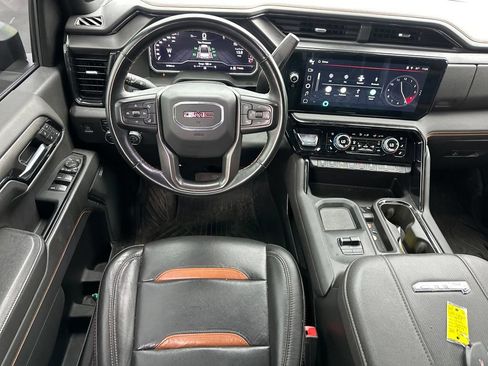 Used 2024 GMC Sierra 2500 AT4 w/ Technology Package AWD/4WD image 19