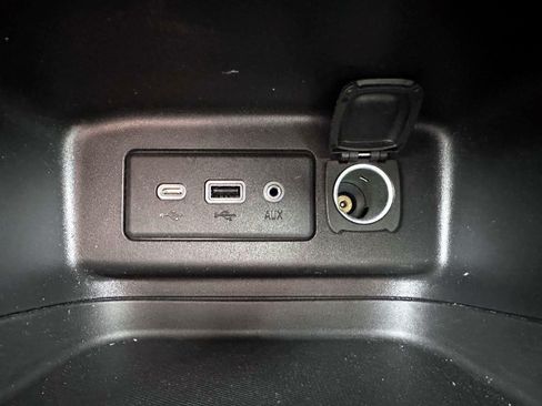 Used 2023 Chevrolet Equinox LS w/ LS Convenience Package AWD/4WD image 25