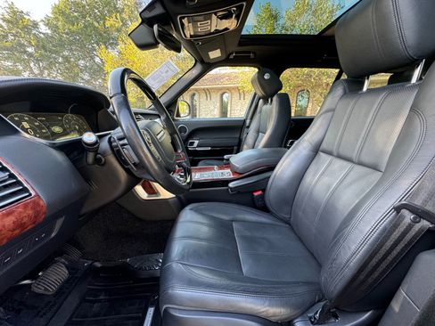 Used 2017 Land Rover Range Rover HSE image 23