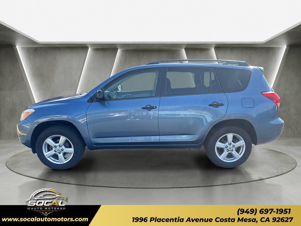Used 2007 Toyota RAV4 2WD image 2