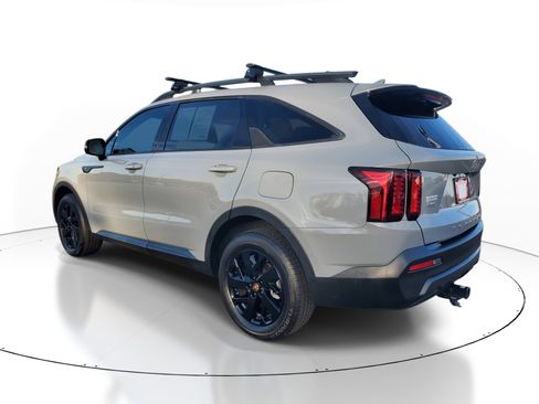 Used 2022 Kia Sorento S image 4
