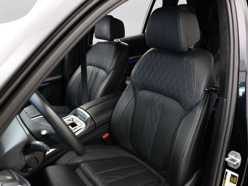 Used 2024 BMW ALPINA XB7 AWD/4WD image 18
