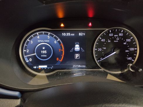 Used 2025 Nissan Versa SV w/ Trunk Package FWD image 23