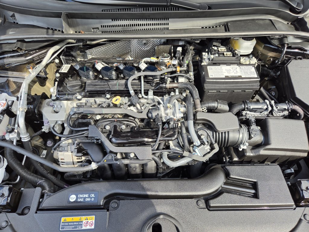 Used 2025 Toyota Corolla LE FWD image 29