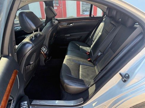 Used 2007 Mercedes-Benz S 550 w/ Premium Pkg 1 image 16