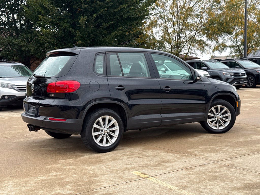 Used 2017 Volkswagen Tiguan S FWD image 2