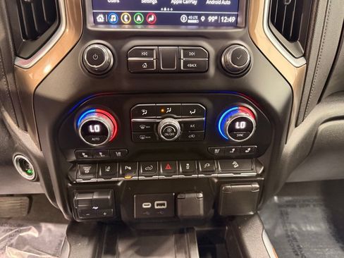 Used 2022 Chevrolet Silverado 3500 High Country w/ Z71 Off-Road Package AWD/4WD image 18