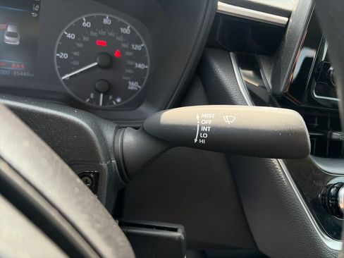 Used 2025 Toyota Corolla LE FWD image 35