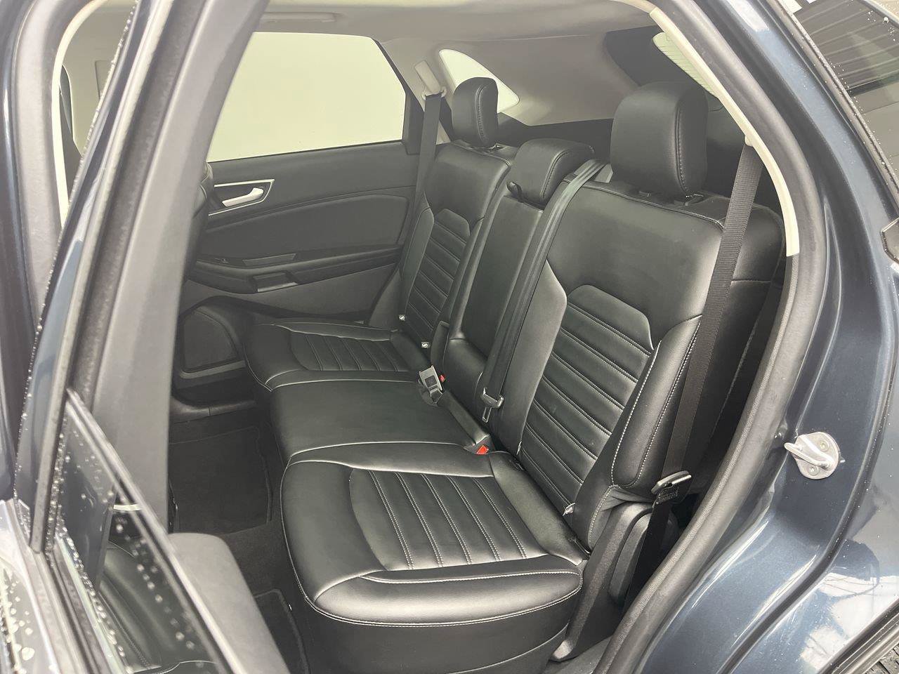 Certified 2024 Ford Edge SEL w/ Convenience Package AWD/4WD image 12