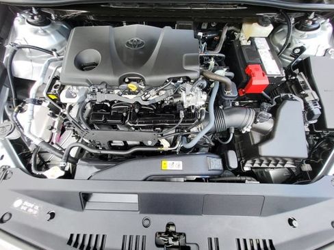 Used 2023 Toyota Camry LE AWD/4WD image 11